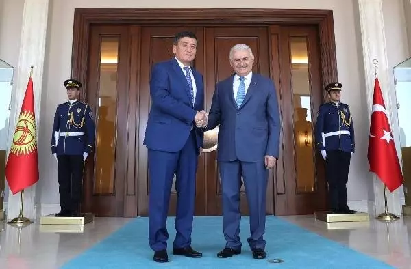 Başbakan Yıldırım Kırgız Cumhuriyeti Başbakanı Jeenbekov ile Görüştü