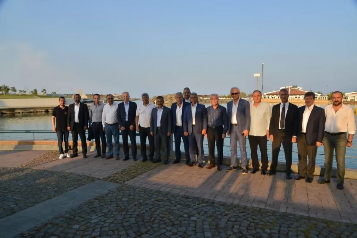 Futbolun Patronları Orayı Tercih Etti