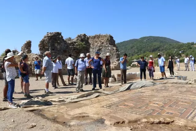 Roma İmparatoru Marcus Ulpius Traianus Kolokyumu