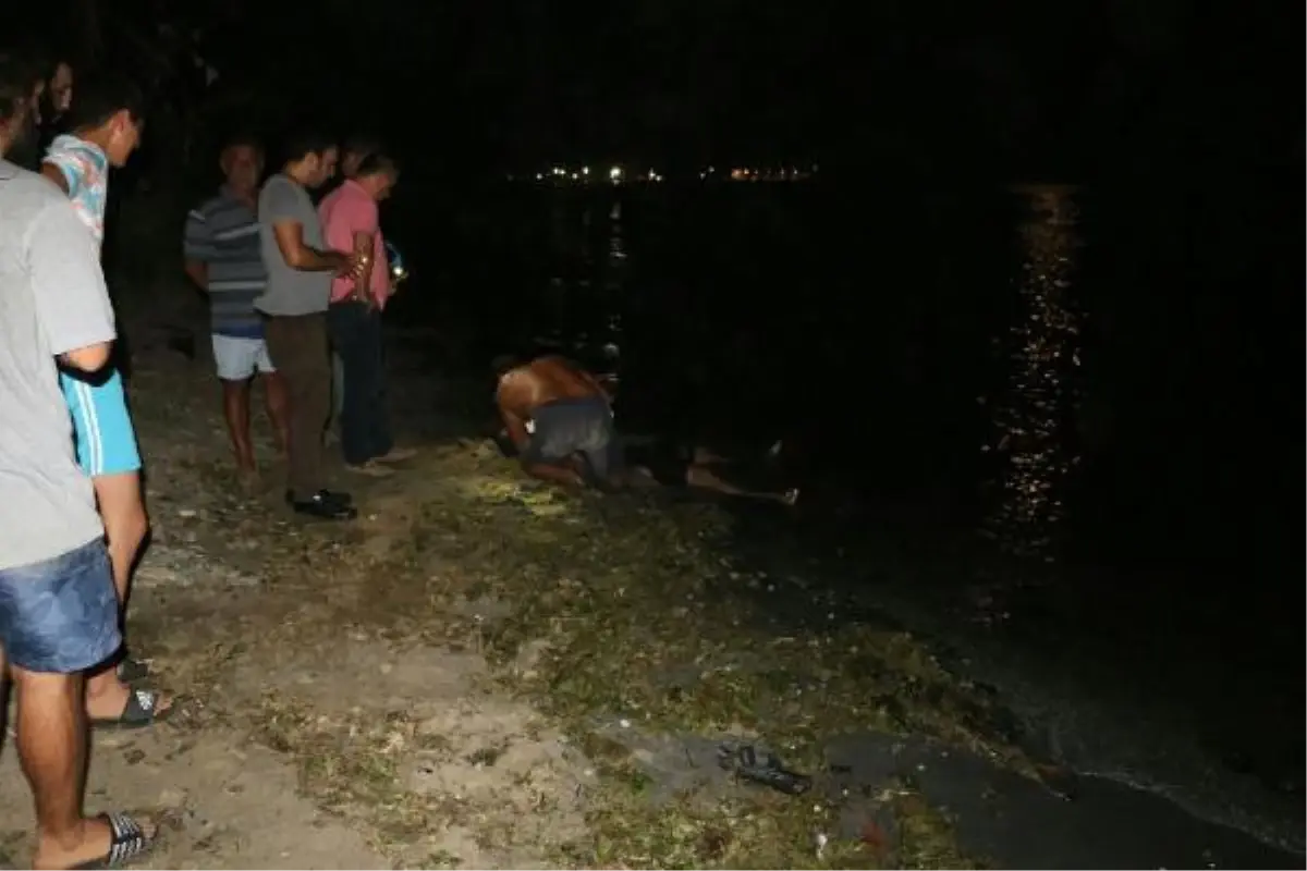 Tekirdağ'da Deniz Kıyısında Erkek Cesedi Bulundu