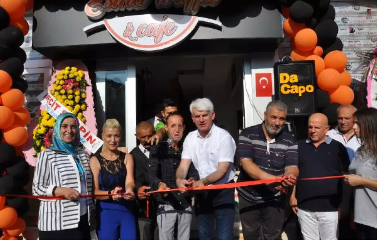 Yüz Nakilli Recep Sert, Eşiyle Kafe Açtı