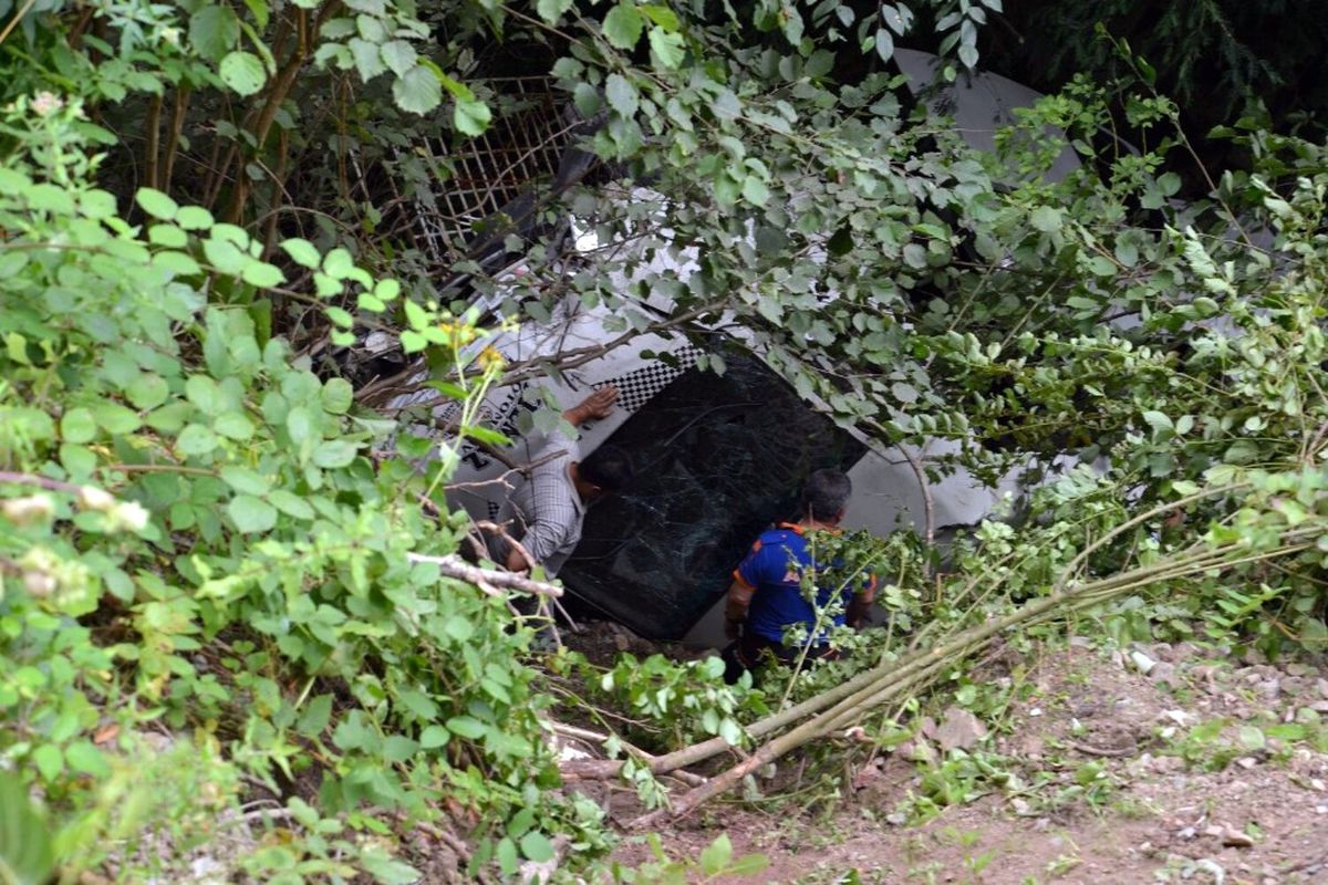 Ordu'da Dereye Uçan 17 Kişilik Minibüsten, 27 Yaralı Çıktı