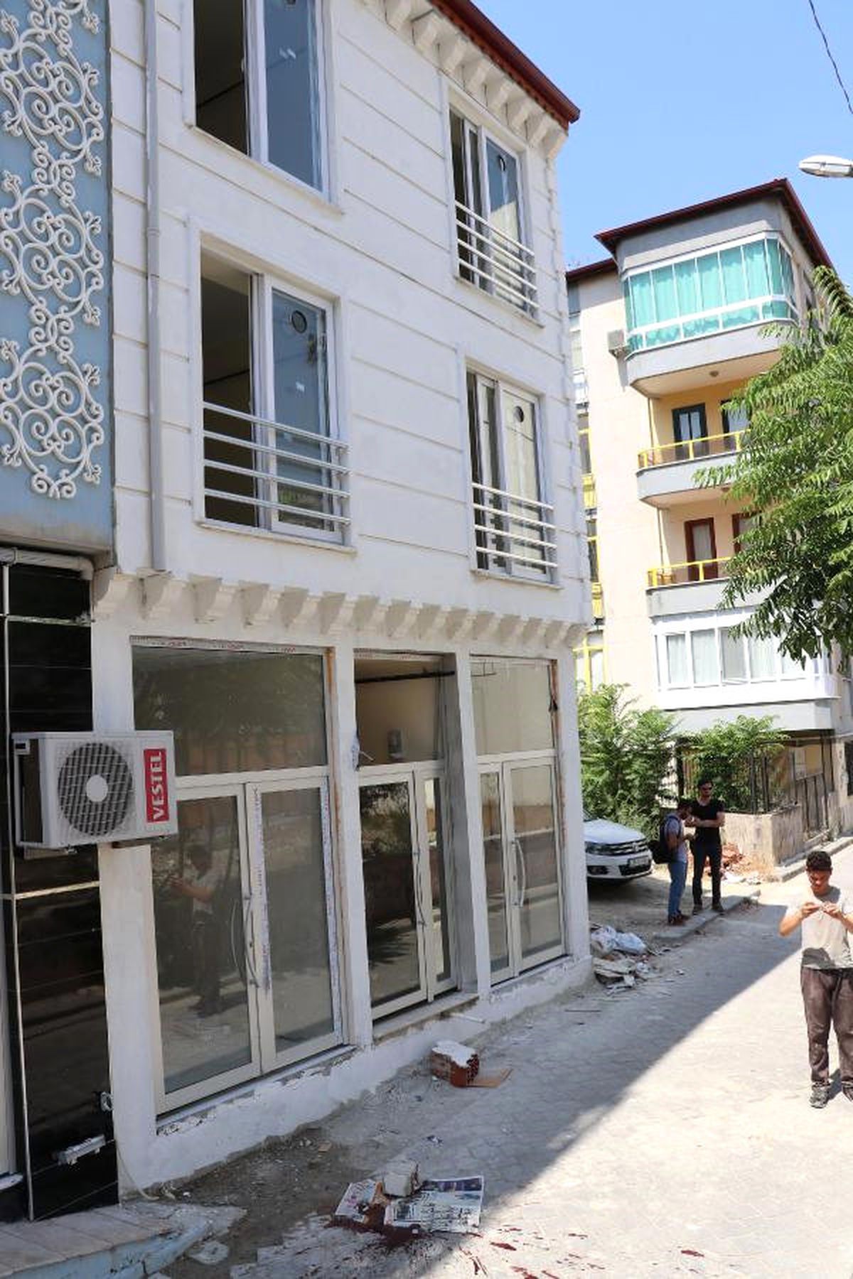 2'nci Kattan Düşen Marangoz Yaralandı