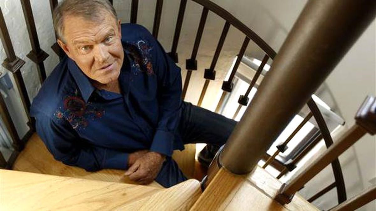 Dünyaca Ünlü Popçu Glen Campbell 81 Yaşında Hayatını Kaybetti