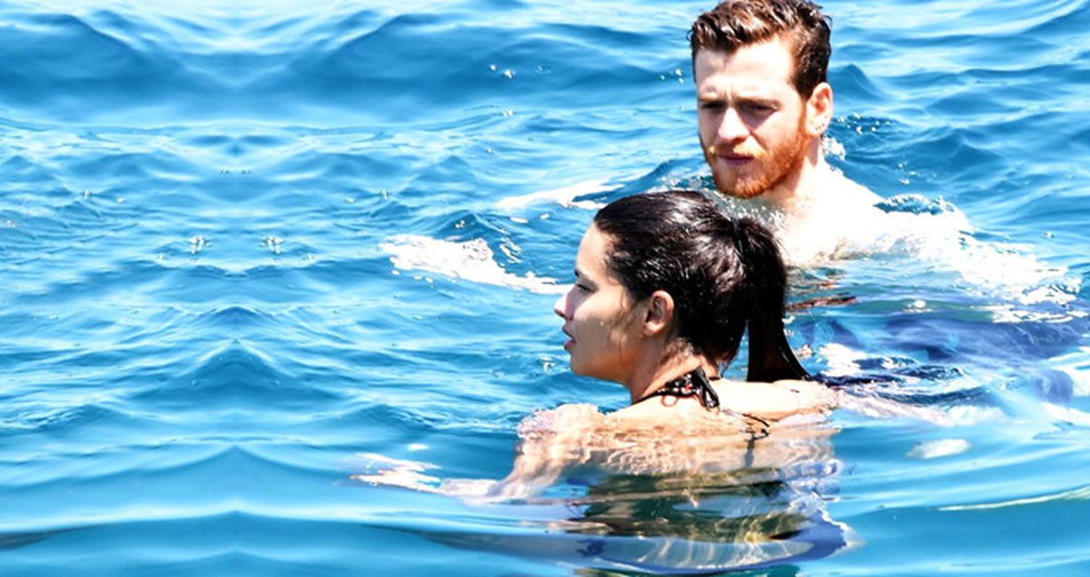 Kıskançlık Krizine Giren Metin Hara, Adriana Lima'ya Fotoğraf Sildirdi