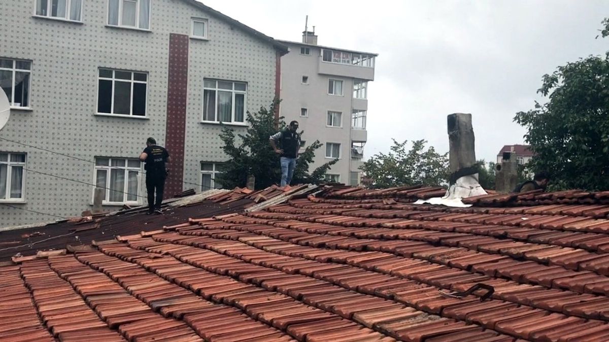 Özel Harekatçılar Hırsızların Anladığı Dilden Konuştu! Eve Pencereden Girdiler