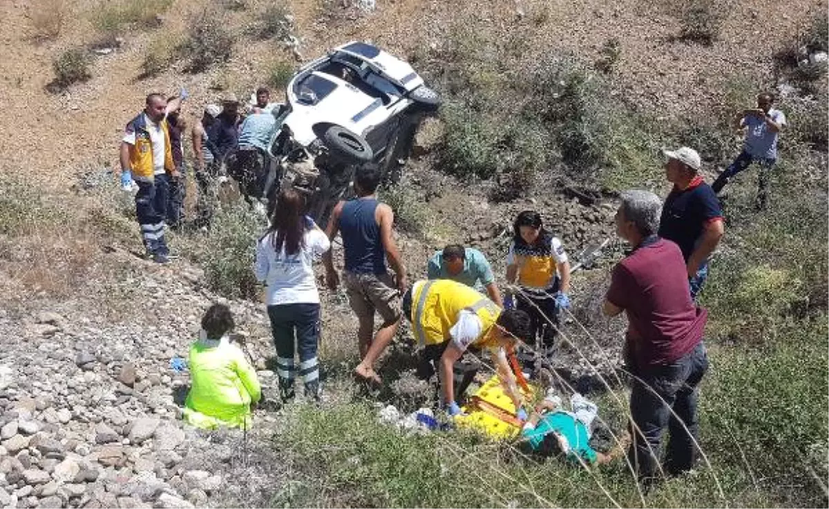 Sivas'ta Trafik Kazası: 6 Yaralı