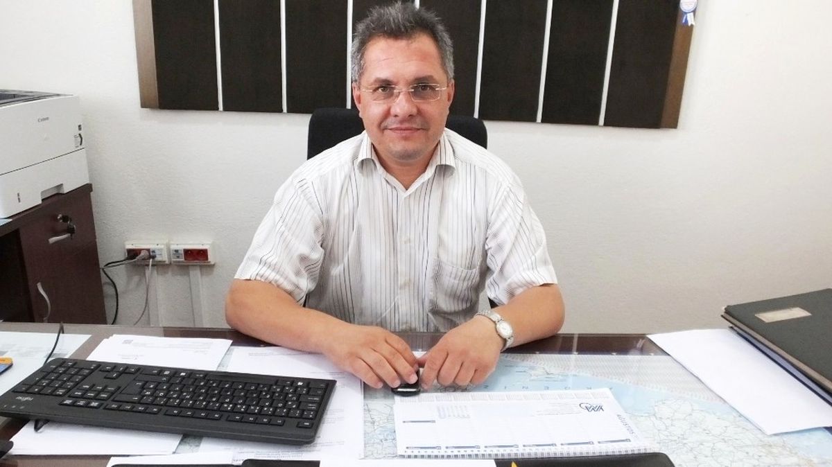 Burhaniye'de Vergi Dairesi Müdürü Murat Dönmez Göreve Başladı