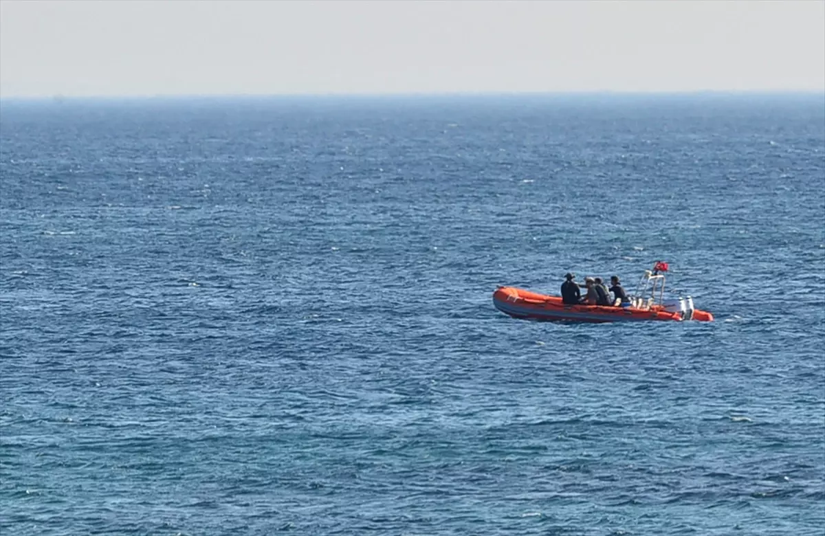 Çanakkale'de Denizde Kaybolan Kişi Aranıyor