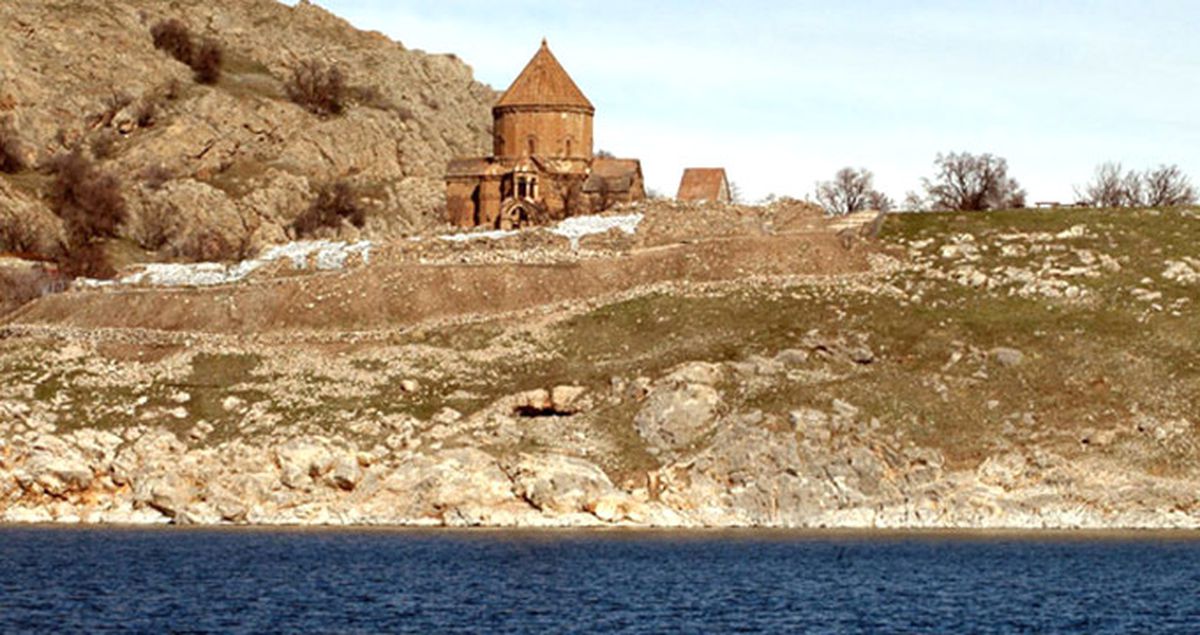 İran, 629 Yıldır Elinde Bulundurduğu Kilise Çanını Türkiye'ye İade Edecek