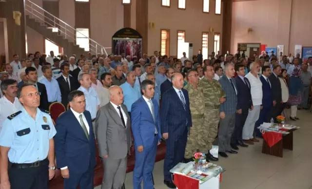 Vali Azizoğlu Oltu, Şenkaya ve Olur İlçesinden Muhtarlar ile Bir Araya Geldi Vali Azizoğlu Oltu, Şenkaya ve Olur İlçesinden Muhtarlar ile Bir Araya Geldi