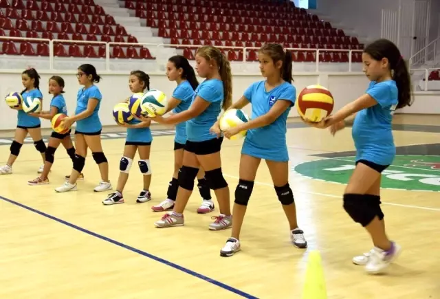 Aliağalı Çocuklar Sporla Tanıştı