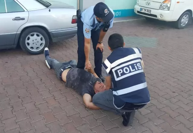 Alkol Komasına Giren Adam Ekipleri Çileden Çıkarttı