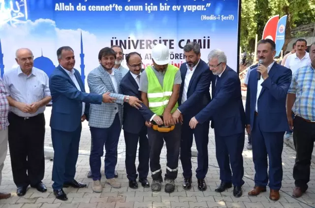Üniversite Camii'nin Temeli Atıldı