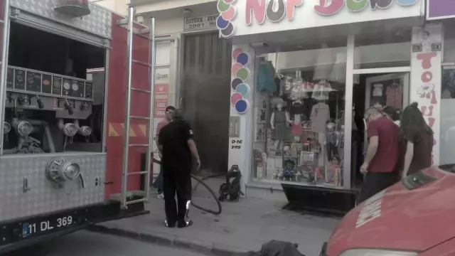 Bodrum Katta Çıkan Yangın Korkuttu