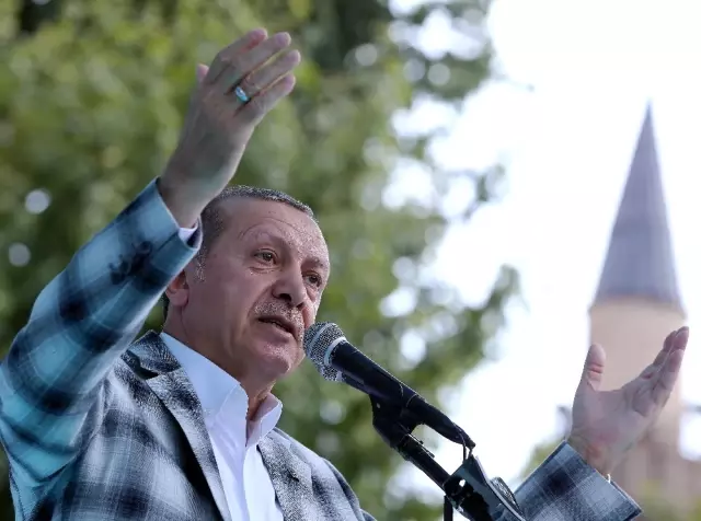 CHP'ye Yüklendi: Önce İşçilerin Hakkını Verin