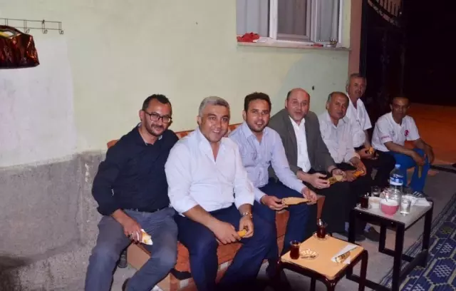 Milletvekili İshak Gazel ve AK Parti İl Başkanı Ali Çetinbaş Hisarcık Festivali'ni Gezdi Milletvekili İshak Gazel ve AK Parti İl Başkanı Ali Çetinbaş Hisarcık Festivali'ni Gezdi