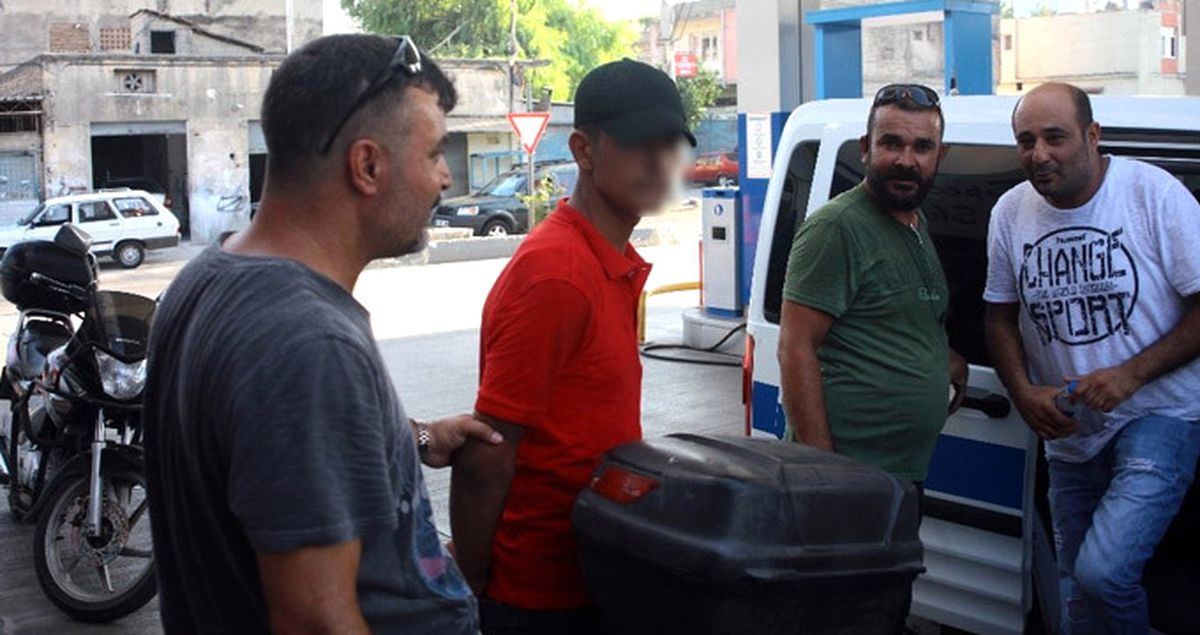 Polisi Görünce Panikleyen Şüpheli, Bir Poşet Dolusu Uyuşturucu Hapı Yuttu