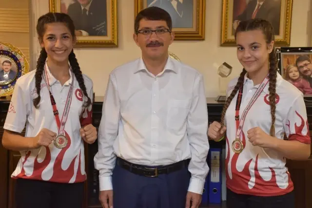 Şehzadeler Uluslararası Arenada Başarıya Doymuyor