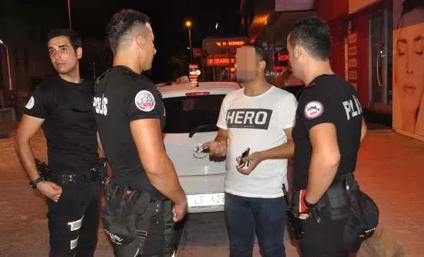 Dha Yurt - Tişörtünde 'Hero' Yazan Kişi Gözaltına Alınıp Serbest Bırakıldı