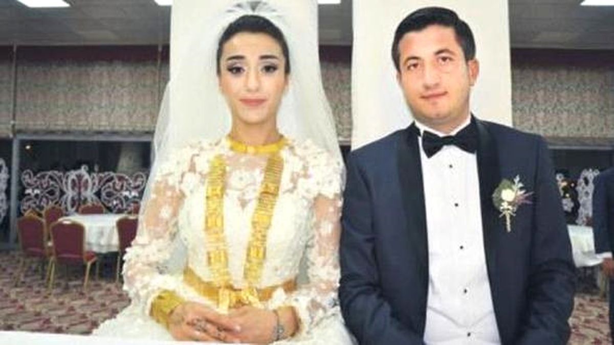 2 Bin Kişinin Katıldığı Düğünde Gelin, Takılan Altınları Taşıyamadı