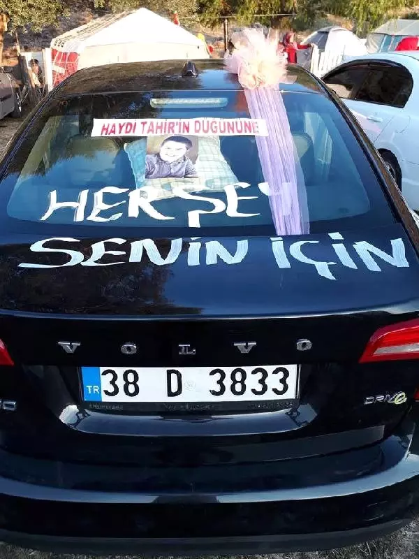 Down Sendromlu Tahir'e Gelinsiz Düğün Yapıldı