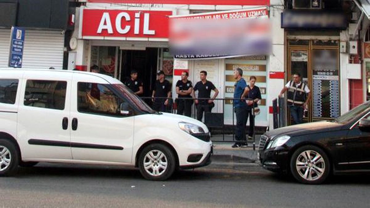 Kilis'teki Tıp Merkezine Yapılan Operasyonda Uyuşturucu ve Silah Ele Geçirildi