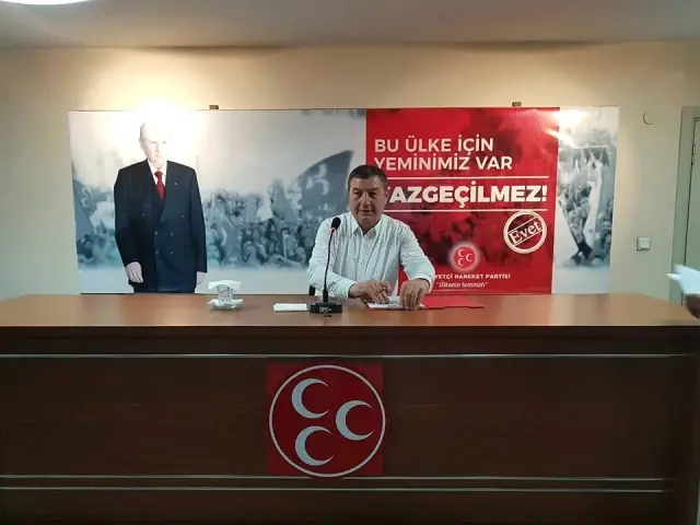 MHP İzmir'de Başkanlık Divanı Listesi