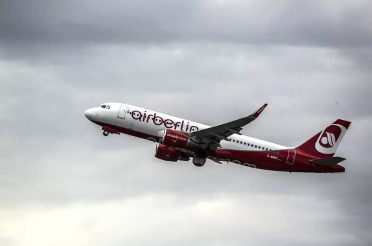 Alman Hükümeti Air Berlin'e, 150 Milyon Euro Kredi Verdi