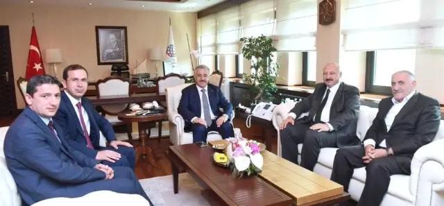 Bakan Arslan: '30 Ağustos - 5 Eylül Yid Köprüleri Hariç, Köprü ve Otoyollar Ücretsiz Olacak' Bakan Arslan: '30 Ağustos - 5 Eylül Yid Köprüleri Hariç, Köprü ve Otoyollar Ücretsiz Olacak'