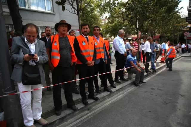 Beşiktaş'ta Deprem Tatbikatı Beşiktaş'ta Deprem Tatbikatı