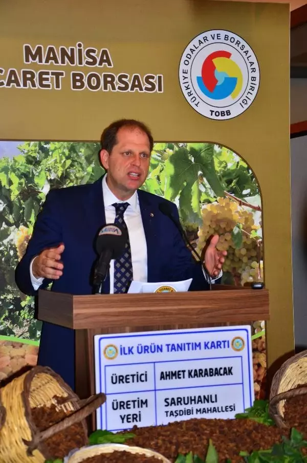 Sezonun İlk Kuru Üzümünün Kilosu Açık Arttırma ile 150 Liradan Satıldı Sezonun İlk Kuru Üzümünün Kilosu Açık Arttırma ile 150 Liradan Satıldı