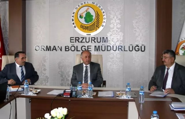 Vali Azizoğlu Talimat Verdi: '20 Milyon Ağaç Dikeceğiz' Vali Azizoğlu Talimat Verdi: '20 Milyon Ağaç Dikeceğiz'