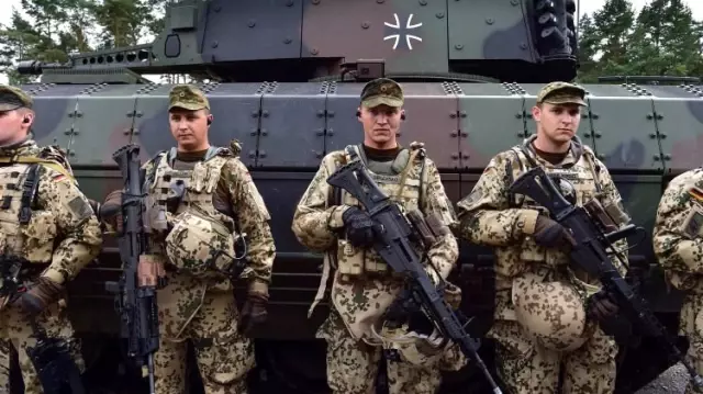 Alman Ordusunda Nazi İncelemesi