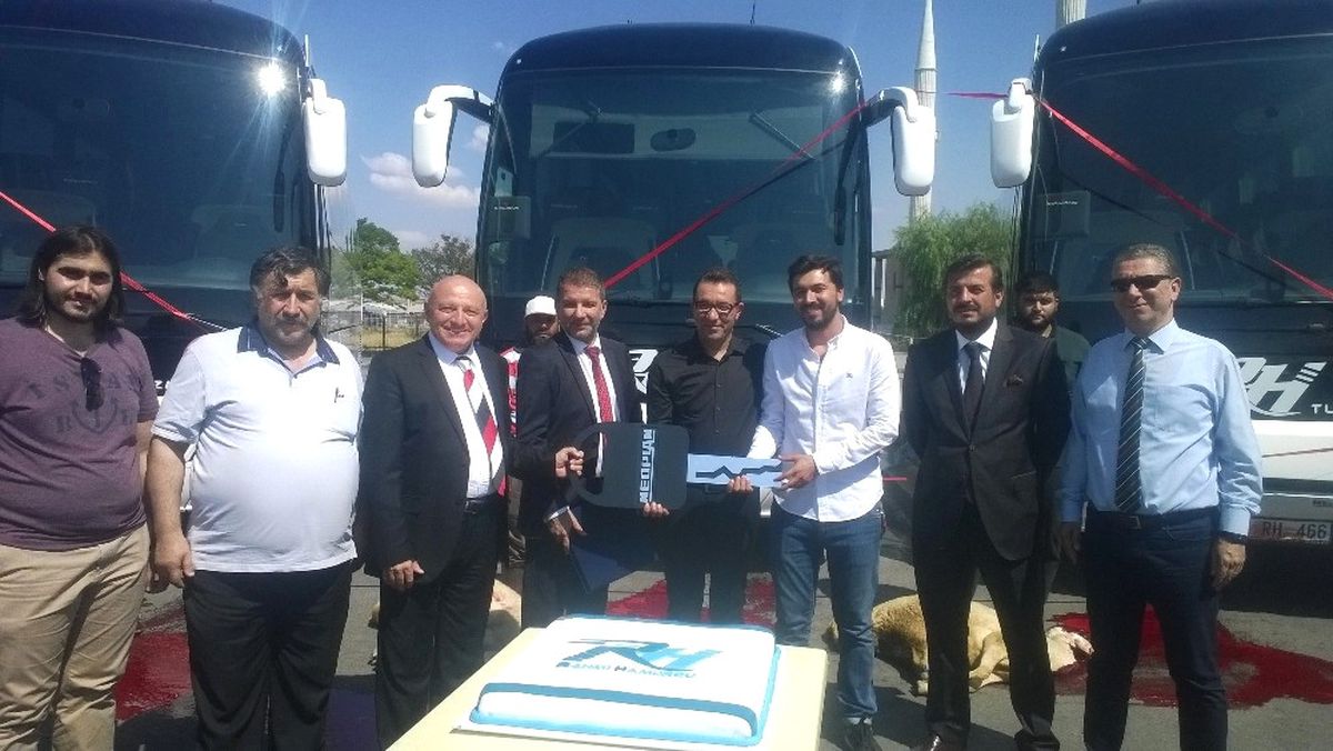 Rh Turizm Yeni Araçlarını Teslim Aldı