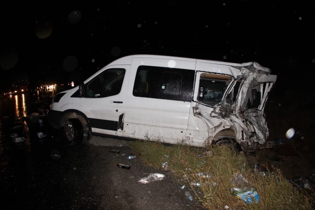 Sivas Ta Zincirleme Trafik Kazası 2 Ölü 7 Yaralı Haberi