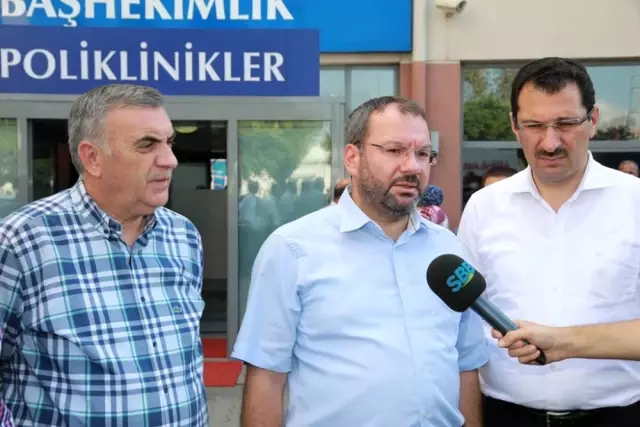 Başkan Toçoğlu ve Sakaryalı Vekiller, Traktör Kazasında Yaralanan İşçileri Ziyaret Etti Başkan Toçoğlu ve Sakaryalı Vekiller, Traktör Kazasında Yaralanan İşçileri Ziyaret Etti