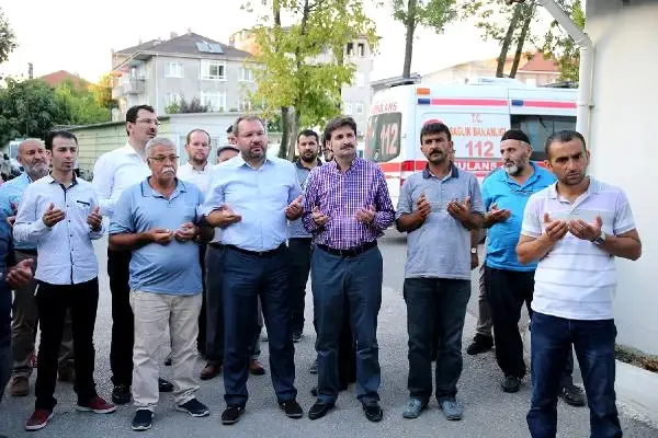 Fındık İşçilerini Taşıyan Traktör Devrildi: 7 Ölü, 9 Yaralı (5) Fındık İşçilerini Taşıyan Traktör Devrildi: 7 Ölü, 9 Yaralı (5)