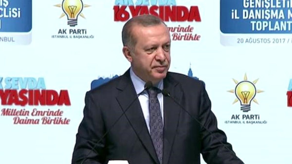 Cumhurbaşkanı Erdoğan, Köşe Yazarlarına Ayar Verdi: Racon Kesilecekse Kendim Keserim