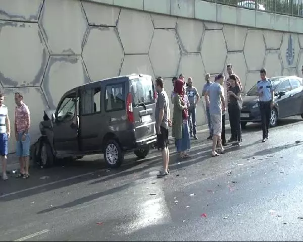Şile Yolunda Kaza: İki Çocuk Bir Kadın Yaralı