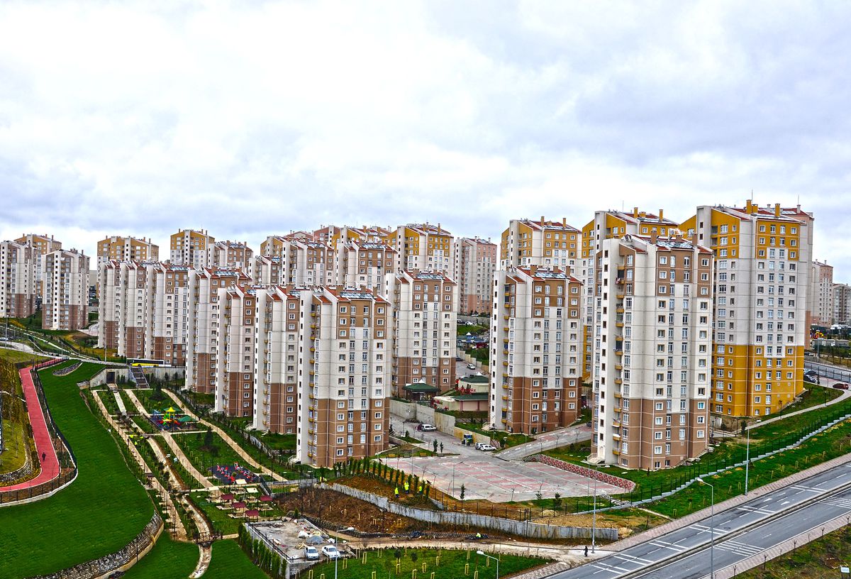 TOKİ, İstanbul'da Bin 892 Konutu Kurayla Satacak