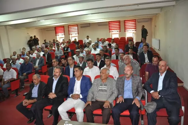 AK Parti Muş Milletvekili Şimşek'in 'Malazgirt 1071 Anma Programı' Toplantısı AK Parti Muş Milletvekili Şimşek'in 'Malazgirt 1071 Anma Programı' Toplantısı