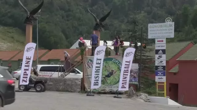 Bayram Tatili Turizmcilerin Yüzünü Güldürüyor Bayram Tatili Turizmcilerin Yüzünü Güldürüyor