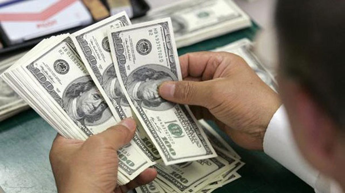 Dolar Hazirandan Beri En Düşük Seviyesinde