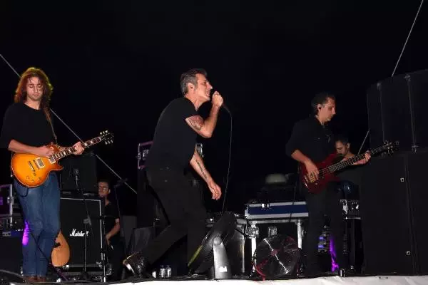 Havacılık Festivali Teoman Konseriyle Sona Erdi