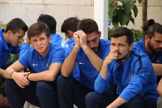 Genç Futbolcu Formasıyla Son Yolculuğuna Uğurlandı Genç Futbolcu Formasıyla Son Yolculuğuna Uğurlandı
