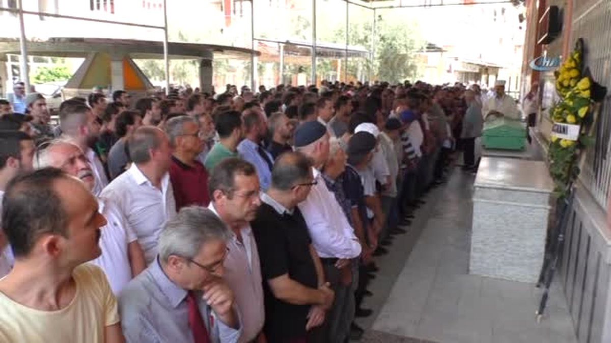 Kazada Hayatını Kaybeden 4 Genç Son Yolculuklarına Uğurlandı