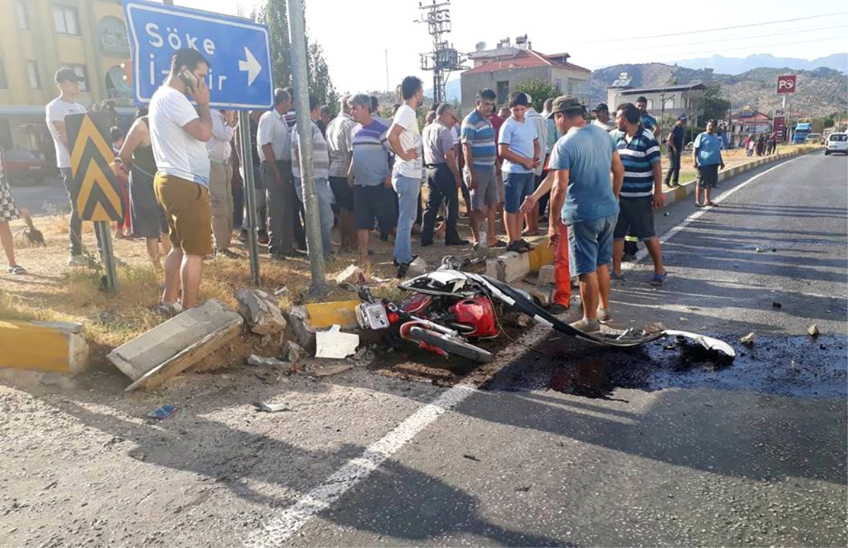 Selimiye'de Otomobil ile Motosiklet Çarpıştı, 1 Yaralı