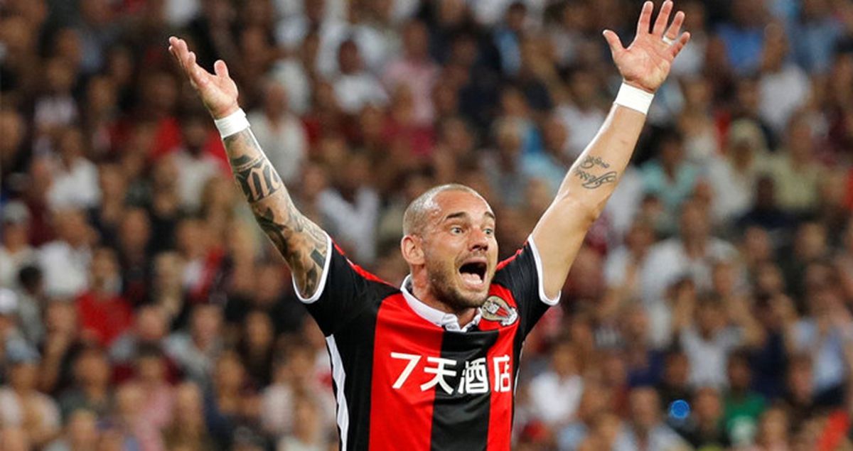 Sneijderli Nice, Napoli'ye Elenerek Şampiyonlar Ligi'ne Veda Etti