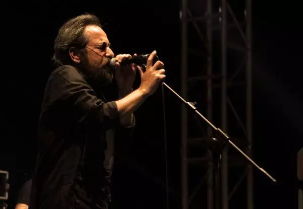 Zeytinli Rock Festivali Başlıyor Zeytinli Rock Festivali Başlıyor